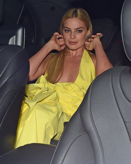 margot robbie slip